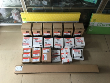 PC200-6 6D102原（yuán）裝四配套