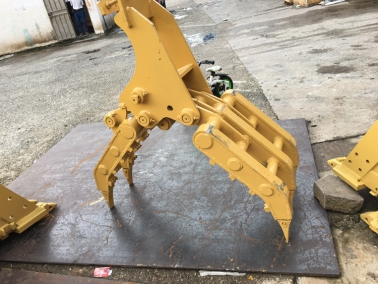 60機機械（xiè）式抓木器（qì）